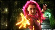 Lavagirl (Sharkboy e Lavagirl) é capaz de manipular o fogo e a lava.