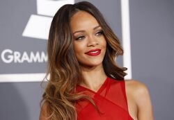 Rihanna 2013