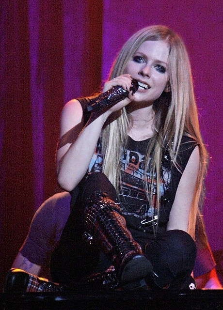 Avril Lavigne | Super Smash Bros. Bowl Wiki | Fandom