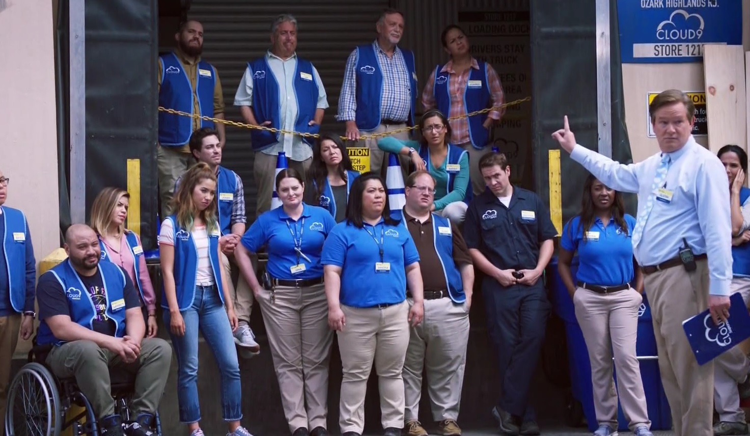 Superstore : Grand Re-Opening (2017) - Victor Nelli Jr., Matt Sohn