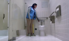 S02E08-Temp flushes toilet