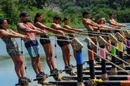 Jaguares competes in the Individual Immunity Challenge, Splash Back.