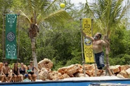 Jaguares competes in the Reward Challenge, Jump Shot.