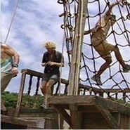 Jon and Sandra compete in Pearl Islands.