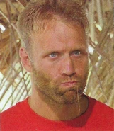 North Island competing in the fourth Immunity Challenge, Buggin' Out.