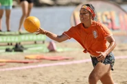 Intensos competing in the fourth Immunity Challenge.