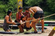 Jaguares competes in the Immunity Challenge, Sacrificial Lamb.