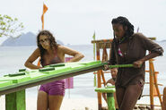 Ikabula competes in the Immunity Challenge, It's in the Bag.