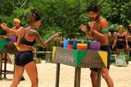 Leones competing in the eighth Immunity Challenge.