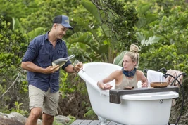 ZAS8 Auction Bathtub