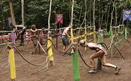 The Heroes compete for individual immunity in Rope-a-Dope.