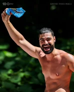 Feras picking his new buff at the tribe switch.