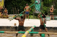Leones competing in the ninth Immunity Challenge.