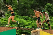Leones competing in the Reward Challenge, Ladder Daze.