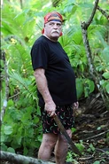 Des as a member of Aganoa.