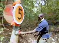 Gervase competing in the Immunity Challenge.