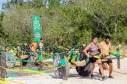 Jaguares competes in the first Reward Challenge of the sixth cycle.