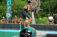 Leones competing in the Reward Challenge, Strand Off.