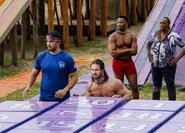 112407 02965b.jpg (440 KB) Jeremy competes in the Reward/Immunity Challenge, Matchbox 25.