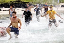 Australian-Survivor-Episode-1-Race-For-Fire-Challenge-Brooke2c-Rohan2c-S...