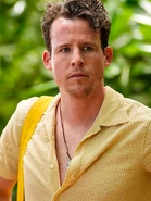 Steven is a member of Hina.