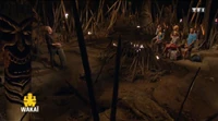 Koh-Lanta: Le Combat des Héros Tribal Council.