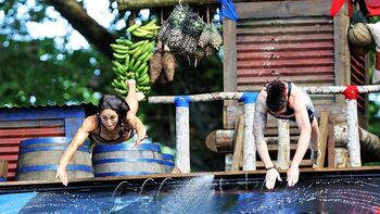 Australian-Survivor-S3-Episode-1---Lydia-and-Jenna