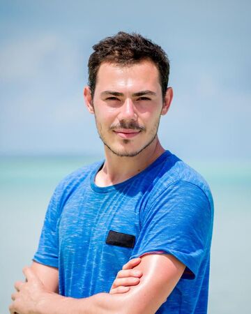 Vincent Blier Survivor Wiki Fandom [ 450 x 360 Pixel ]