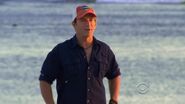 Survivor.s27e01.hdtv.x264-2hd 0238