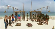 The Challengers and the Veterans at the second Immunity Challenge.