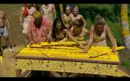 Foa Foa competes in the first Immunity Challenge, Yank Your Hank.