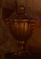 Survivor: Pearl Islands Urn.