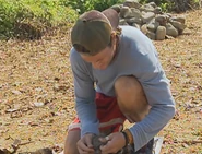 ViverosRC1.png (1.91 MB) Austin competing for Viveros in their only Reward Challenge.