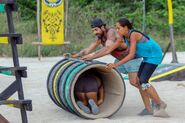 Jaguares competes in the Reward Challenge, Barrel of Monkeys.