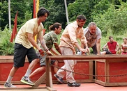SURVIVOR-SOUTH-PACIFIC-Survivor-Season-23-Episode-2-6.jpg (167 KB) Ozzy competes in the Reward/Immunity Challenge, Crate Escape.