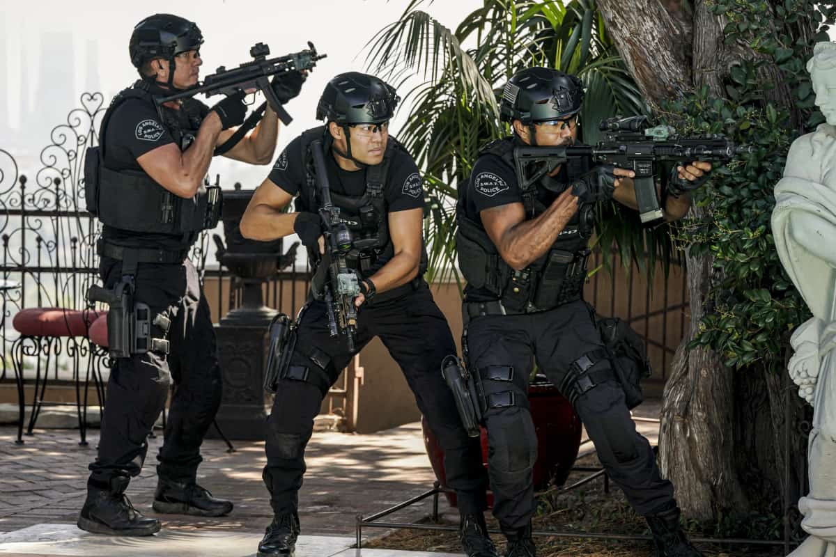 How S.W.A.T.'s Season 4 Finale Set Up Hondo, Chris And Street For Season 5
