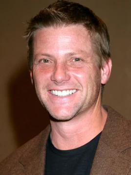 Doug Savant | S.W.A.T. Wiki | Fandom