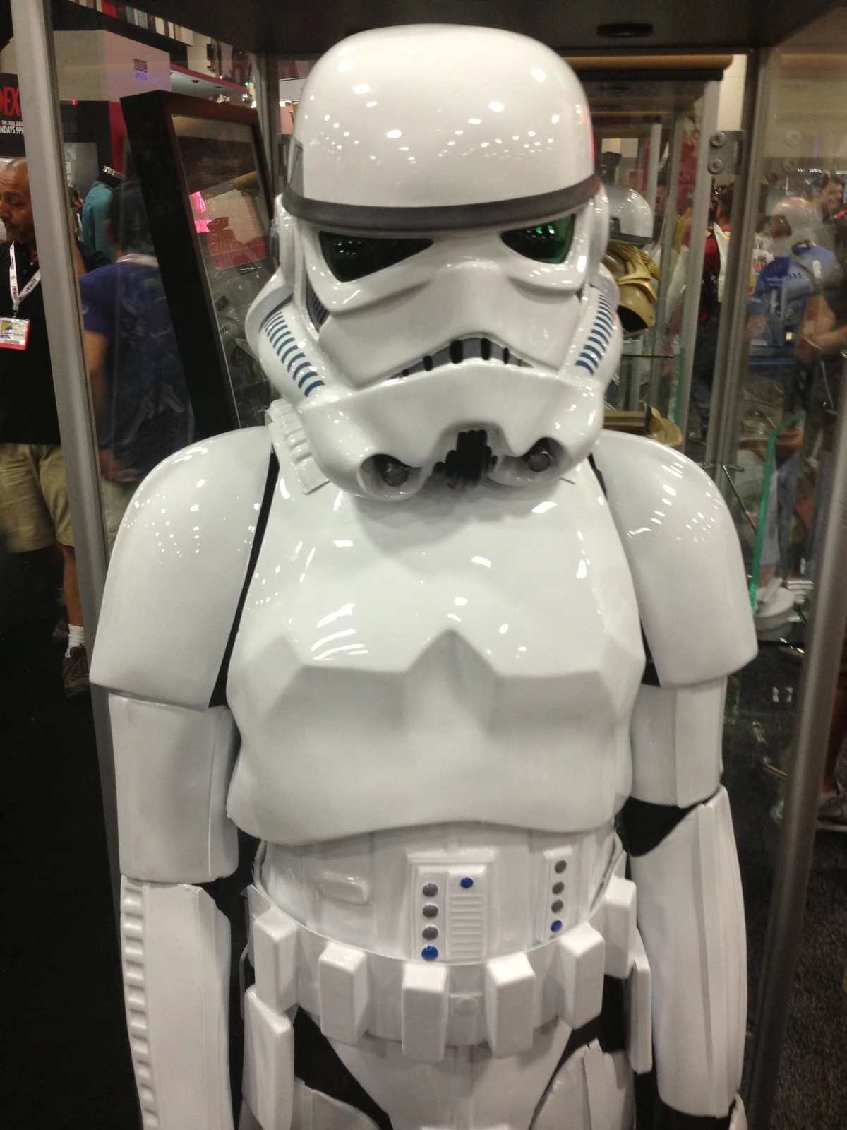 User blogBrandon Rhea/Most Authentic Stormtrooper Armor Replica Ever is Featured at ComicCon