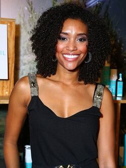 Annie Ilonzeh | Switched at Birth Wiki | Fandom
