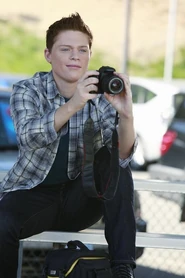 Tumblr my30mhue6D1rmg21ho1 500.jpg (74 KB)