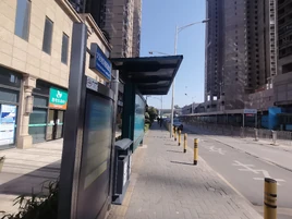 大运地铁接驳站③站台