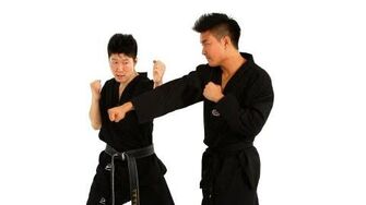 How_to_Do_the_Inside_Block_Technique_Taekwondo_Training