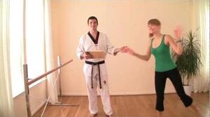 TaeKwonDo_Board_Breaking_-_A_Beginners_Guide