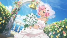 Estelle Luminous Gown (透き通す光をドレスに浴びて) They say the chiming of that bell brings happiness. How romantic...