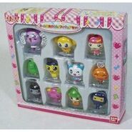 EveryoneTamamoFigureSet.jpg (50 KB) Everyone Tamamo! figures