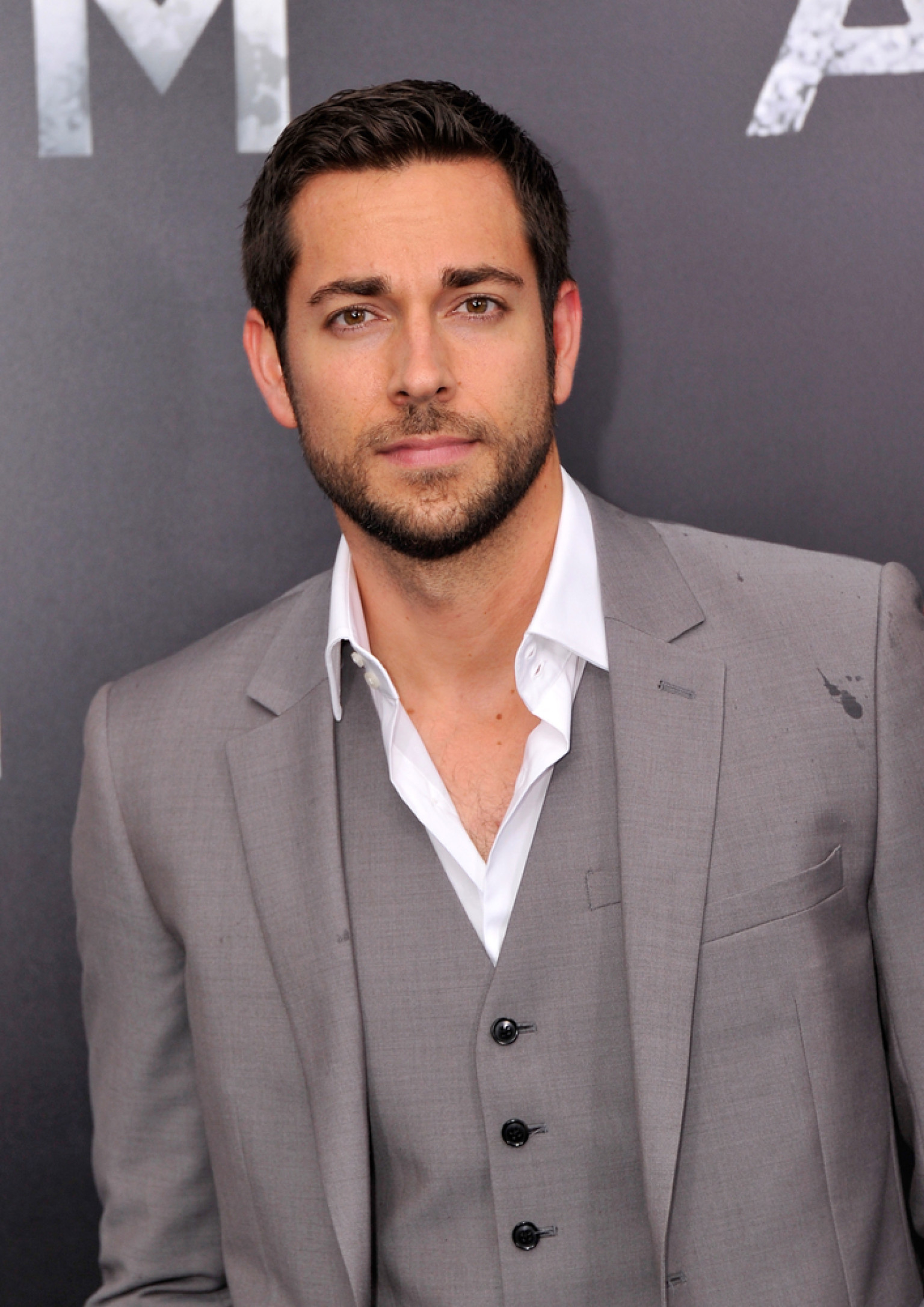 zachary levi tangled ever after