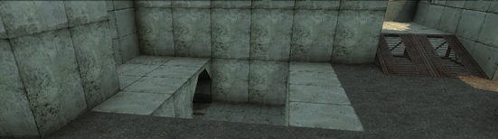 Внутри сооружения синей базы