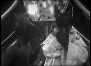  (right) obtains the final key.