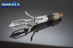 Rubbertoe 14 sonic 9.jpg (631 KB) The replica, open.