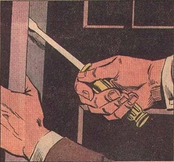 Ian uses a screwdriver to open the TARDIS doors